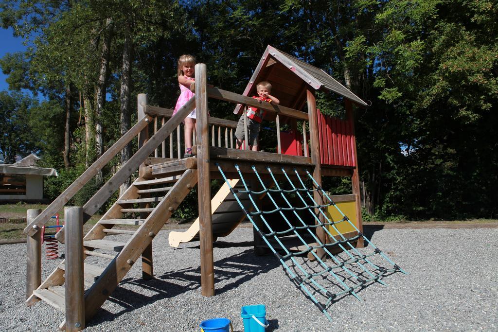 Camping-Hotel De Plein Air Les 2 Bois Baratier Zewnętrze zdjęcie
